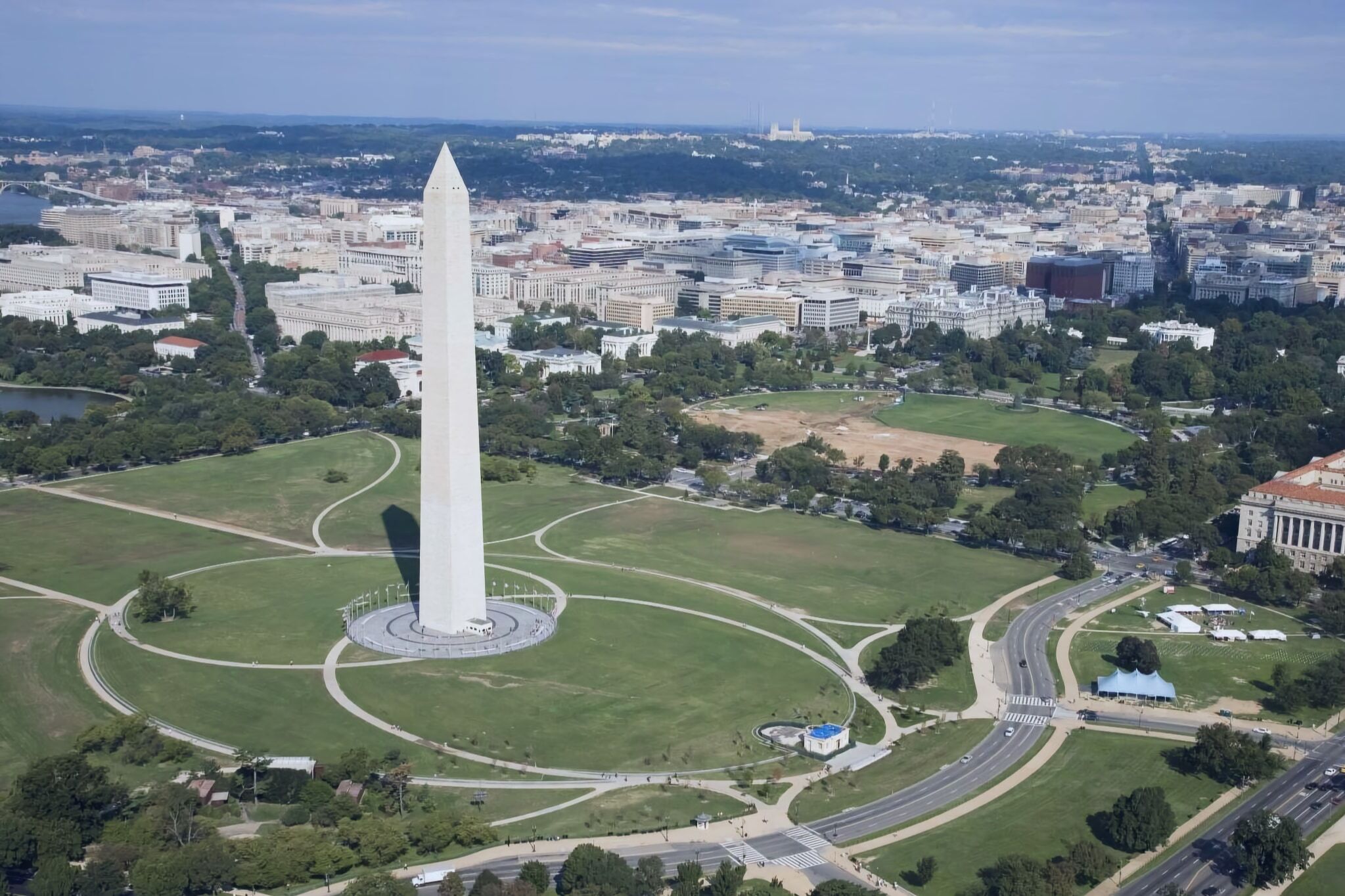 Washington Monument and the White House DC loc_gov